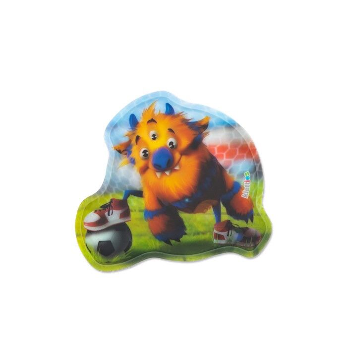 стикер чудовище футболист за раница